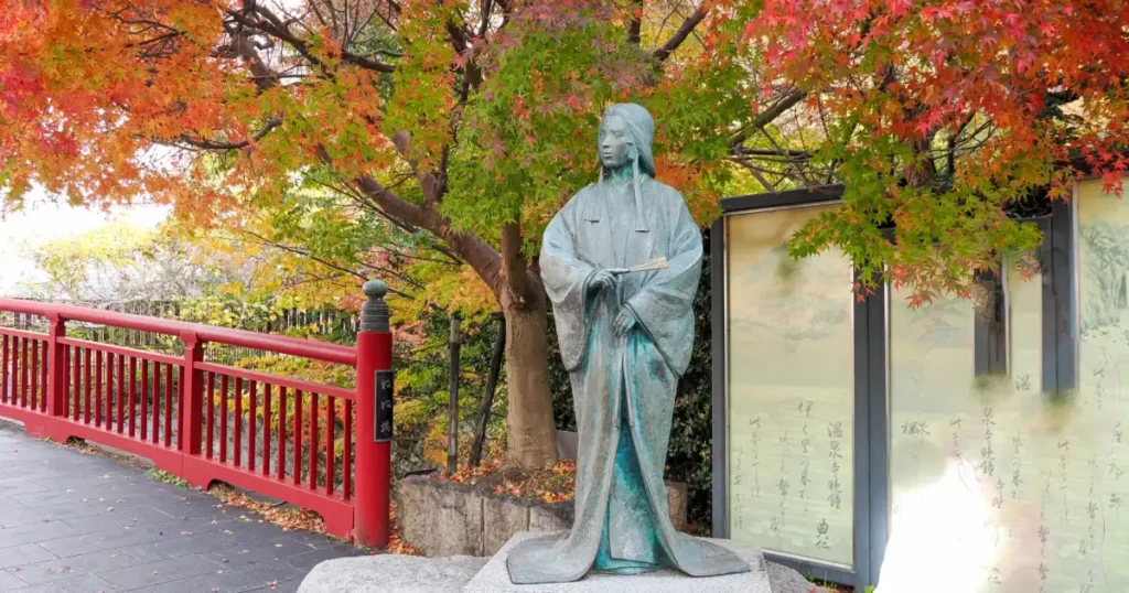 ねね橋とねね像は、ねねゆかりの有馬温泉を象徴する名所です。橋のたもとにはねね像が立ち、秀吉とともに湯治に訪れた歴史を今に伝えています。